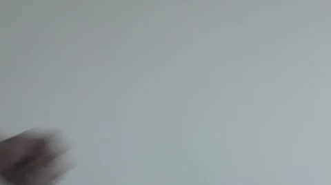 Using Lighter 動画素材 67044903