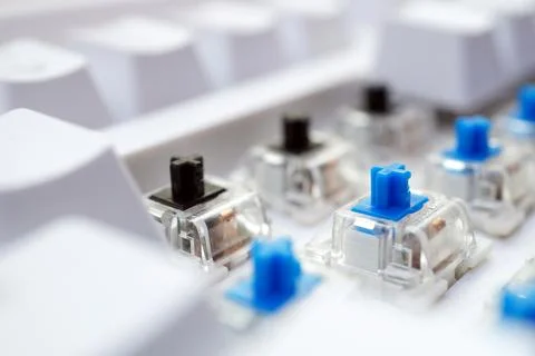 Using mechanical keyboard switches with different colors on one keyboard Foto stock