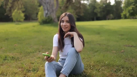 Using smartphone, smiling, looking at camera Stock-Footage 275341063