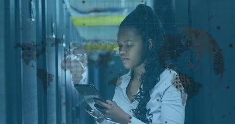 Using tablet in server room, woman interacting with digital animation map Vídeos de archivo 303430692