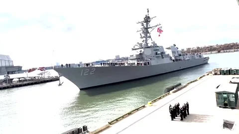 USS John Basilone (DDG 122) arriving in New York harbor Stock Footage 290507844