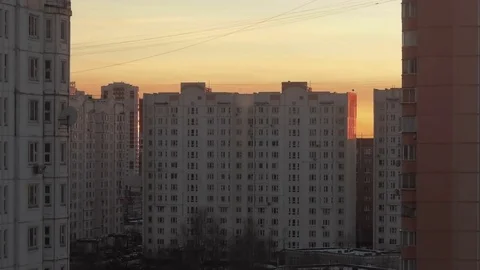 The Usual Panel House At Sunset. Dormitory Area in Moscow. Stockbeeldmateriaal 84605590