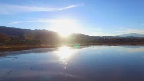 Utah Lake Marsh with Mountain Sunset Reveal Vídeos de archivo 70866341