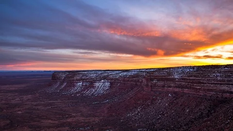 Utah - Sunset Over Cliff - 4K Timelapse Stock-Footage 108883733