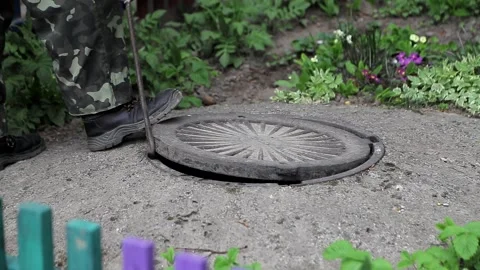 Utility worker at work Stock-Footage 153995948