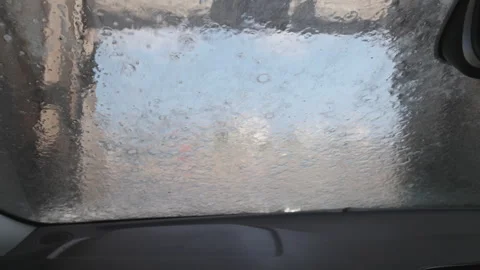 Utomatic Car Wash. View from Inside car Vídeo Stock 344745002