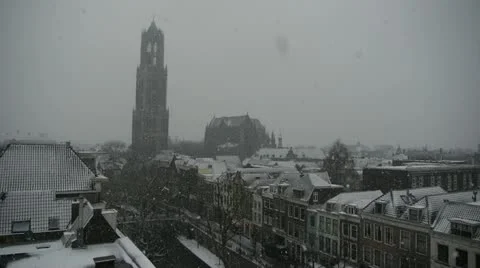 Utrecht in snow storm 스톡 동영상 21228512