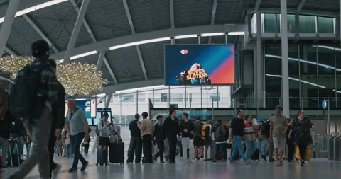 Utrecht Train Station Activity Flow 库存影片 341136933