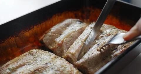 Uts hot off the grill pork ribs Vídeo Stock 104555939