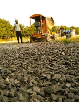 Utter pardesh , india - construction worker doing work , A picture of constru Stock Photos