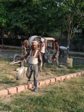 Utter pardesh , india - construction workers doing work , A picture of constr Stock Photos