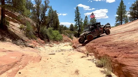 UTV aka Side by Side crosses a rough trail on Mount Carmel, Utah Stock-Footage 300316657