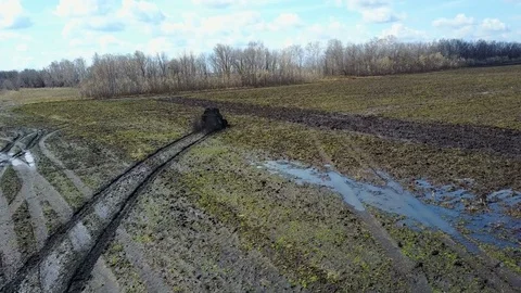 Utv car racing in mud Video stock 75220085