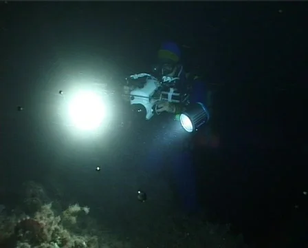 UW cameraman (C096) 動画素材 104035