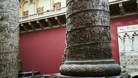 V&amp;A - Cast Courts displaying large Trajan's Column plaster cast 動画素材 208093414