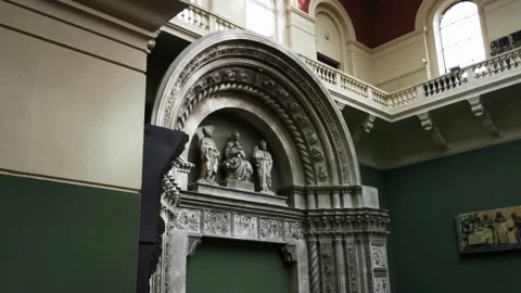 V&amp;A - Plaster Cast Relief Decorative Arch 動画素材 208093360