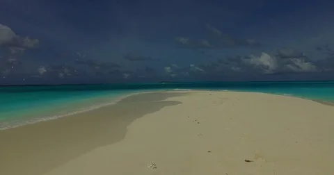 V00112 Maldives beautiful beach background white sandy tropical paradise island Stock Footage