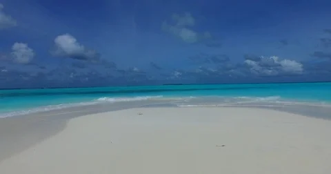 V00532 Maldives beautiful beach background white sandy tropical paradise island Stock Footage
