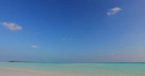 V01876 Maldives beautiful beach background white sandy tropical paradise island Stock Footage