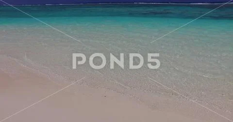 V07718 Maldives beautiful white sandy beach background on sunny tropical Stock Photos