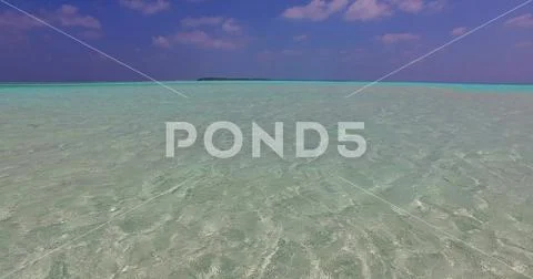 V07829 Maldives beautiful white sandy beach background on sunny tropical Stock Photos
