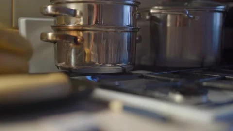 V1-0010 00475378 Stock Footage 165535286