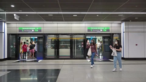 V5667 動画素材 239291869