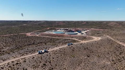 Vaca Muerta, Argentina, October 18, 2025: Aerial view of unconventional oil.. Stock Footage 320088104