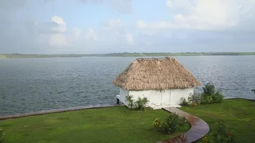 Vacation Cabin Video stock 85672561