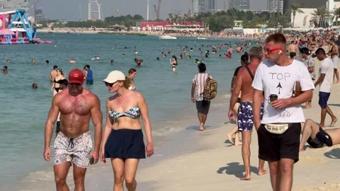 Vacationers on the JBR beach. Dubai UAE 4 September 2026. Stockbeeldmateriaal 345286426