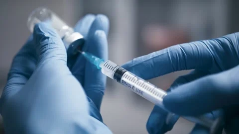 Vaccination syringe macro 10 Stockbeeldmateriaal 148008963