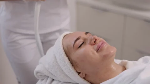 Vacuum lifting, Lifting technique, Skin elevation 스톡 동영상 240567733