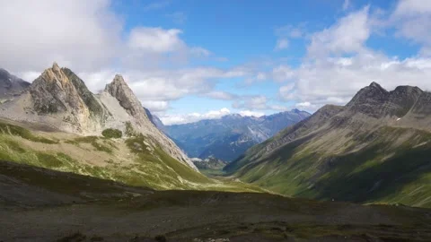 Val Veny Panoramic View close to Mont Blanc, Real Time Stock-Footage 250311494