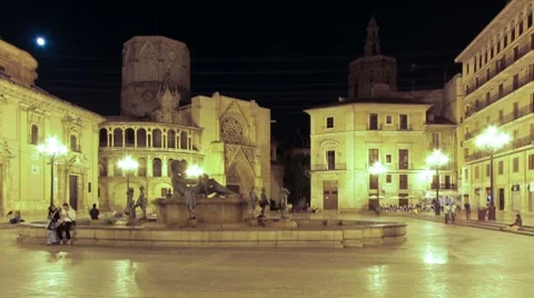 Valencia Virgin Square TL C 動画素材 8517376