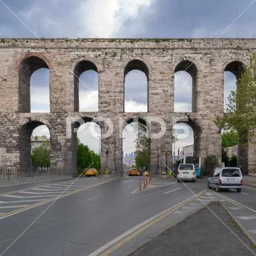 Valens Aqueduct a Roman aqueduct, Istanbul, Turkey Stock Photos