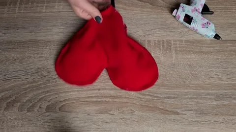 Valentine`s day. Creative diy craft hobby. Making handmade craft Vidéo 154896865