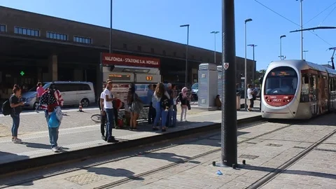 Valfonda surface train station stop, Florence Italy 库存影片 94425194