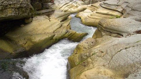 Valle dei luchi e rapide di santa lucia water river slow motion Video stock 127737852