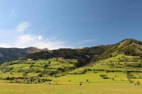 Valley of Austrian Alps 스톡 사진