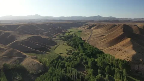 Valley Vídeos de archivo 171478511