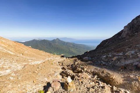 Valley at the summit of Mount Egon Stock Photos