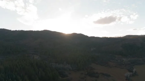 Valley Sunset 1 (Ascending &amp; In) 動画素材 221113604