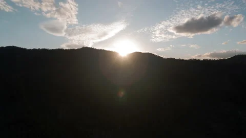 Valley Sunset 3 (Descending) 動画素材 221113909