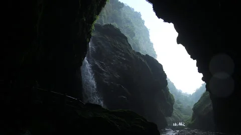 Valley waterfall 库存影片 145859854