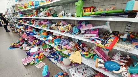Value Village second-hand store in  Canada Stock Photos