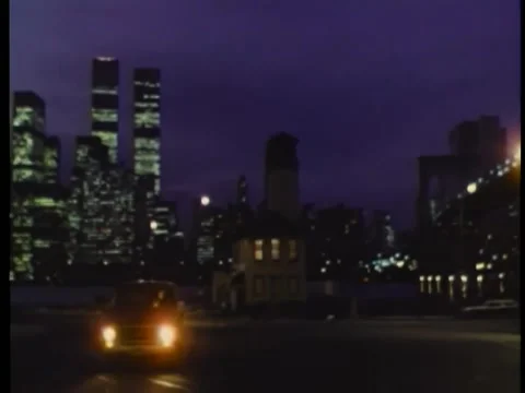 Van arriving at storage unit near Brooklyn bridge at night Stock Footage 260249961