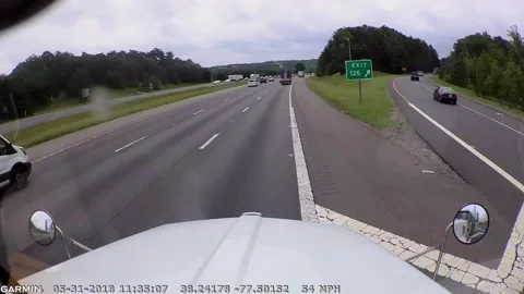 Van Break Checks Semi on Exit Ramp, Bellevue, Bedford, Virginia, USA - 31 May 20 Vídeos de archivo 205251758