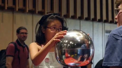 Van de Graaff generator Stock Footage 50035076