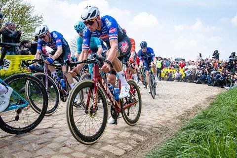 VAN DER POEL Mathieu: Paris - Roubaix - MenÂ s Race VAN DER POEL Mathieu (.. 스톡 사진