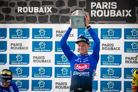 VAN DER POEL Mathieu: Paris - Roubaix - MenÂ s Race VAN DER POEL Mathieu (.. Stock Photos